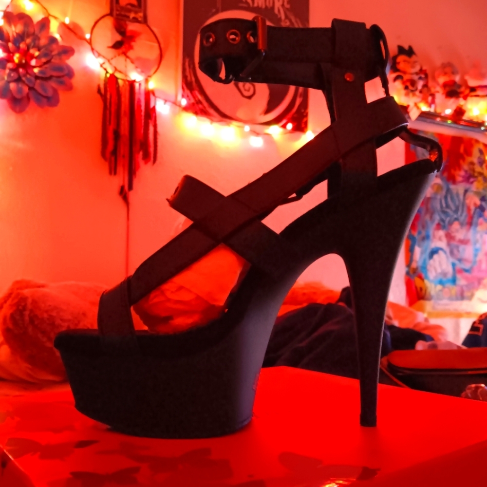 Size 10 Pleaser Brand Heels stunning fit https://photos.app.goo.gl/4zzL8CSwZhEoE